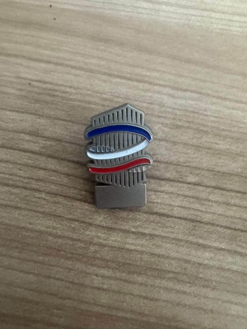 【激レア非売品】EXPO2025 フランス館VIP用ピンバッジ