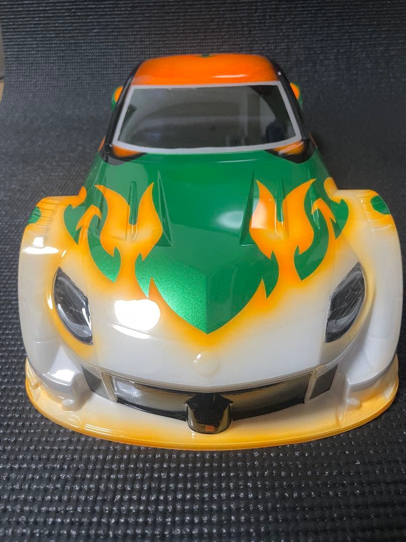 タミヤ　MOTUL AUTECH Z塗装済ボディ