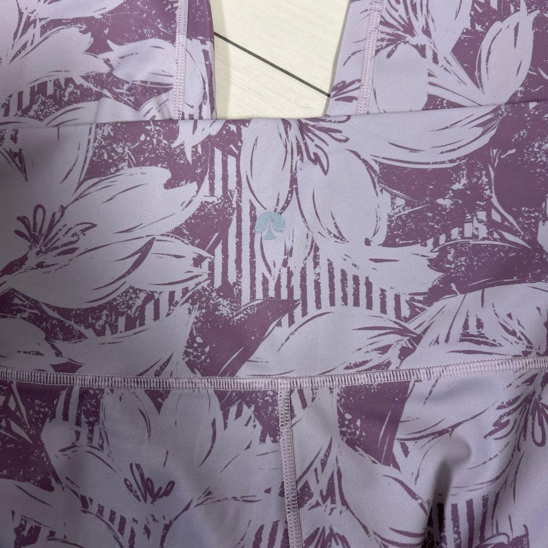 新品未使用☆SUKALA ☆ヨガ☆L☆タンクトップ&レギンスセット☆ピンク