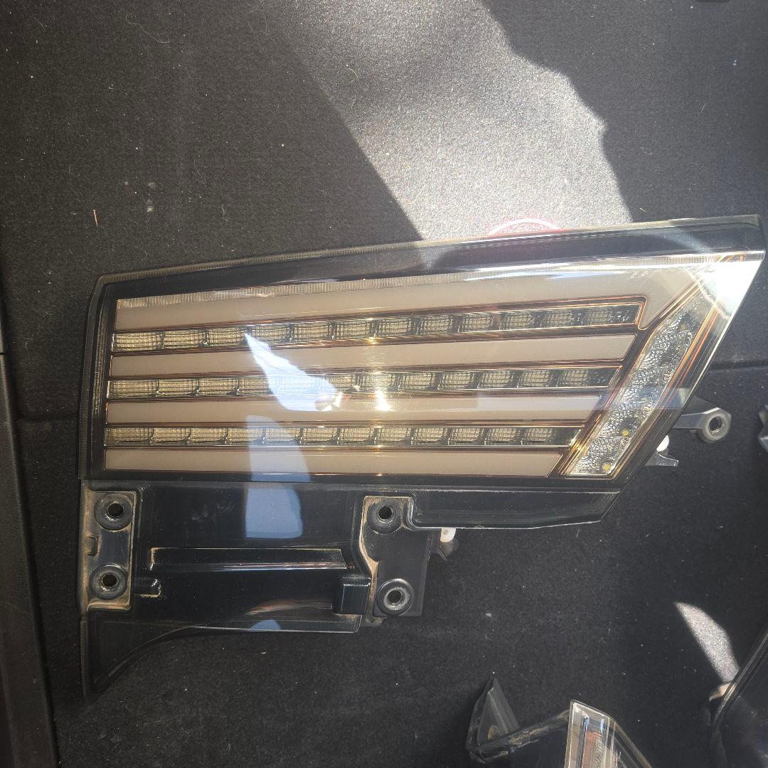 30ヴェルファイア後期　ヴァレンティテールランプ