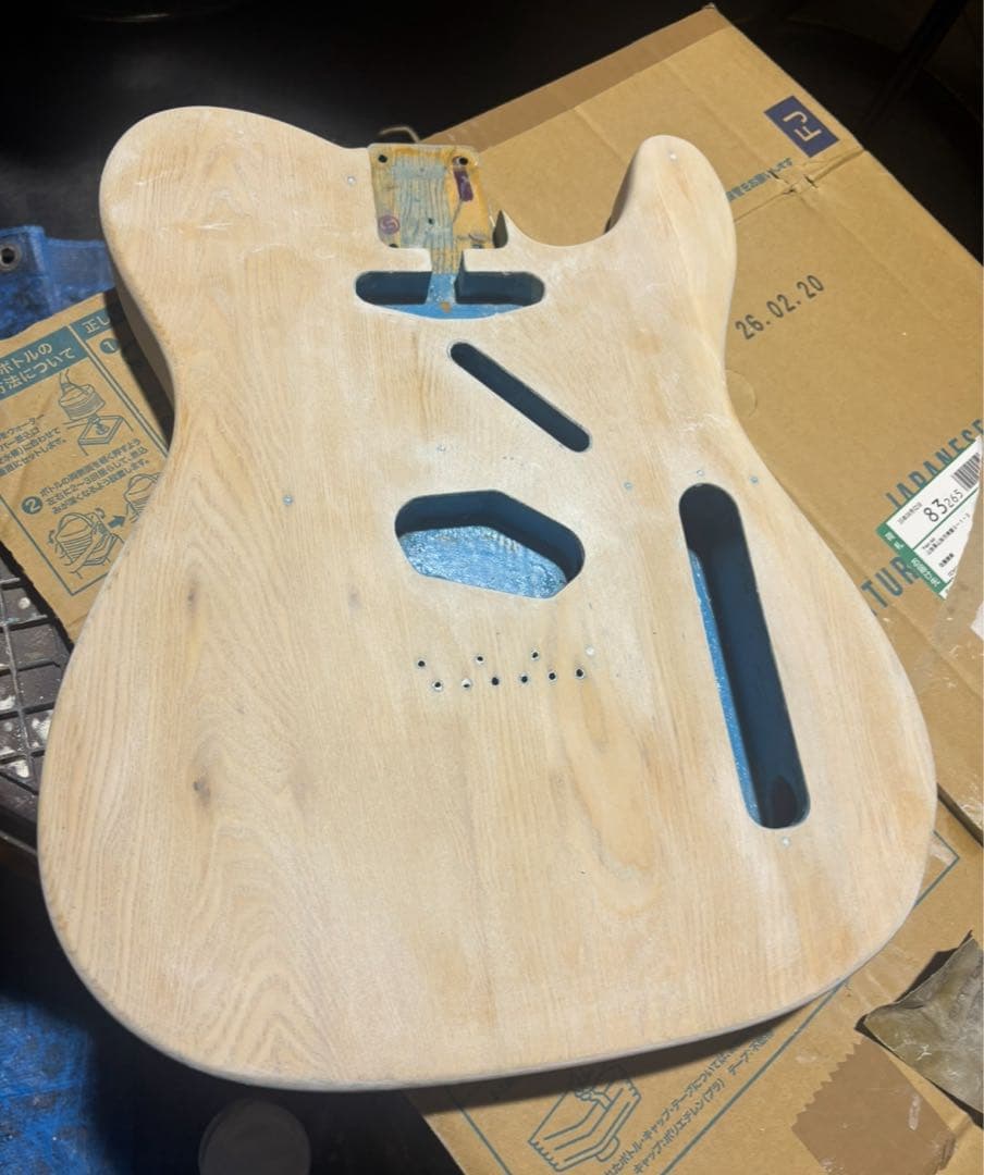 fender japan 初期／ブリッジAシリアルコンポーネント　ラッカー塗装