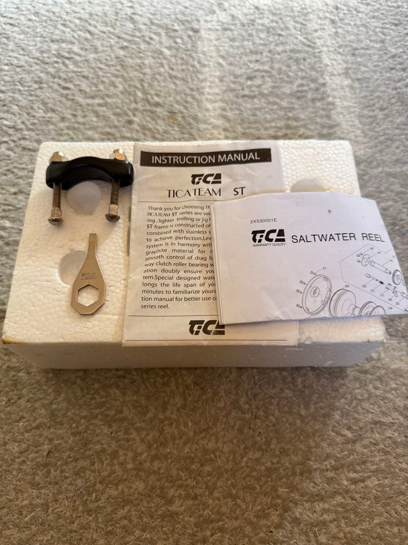 TICA TEAM 両軸リール ST568