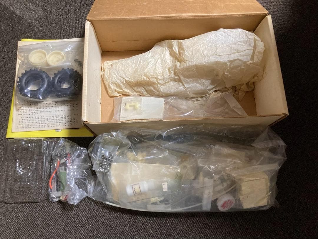 アソシ RC10 ASSOCIATED 1980年代 未組立 アソシエイテッド