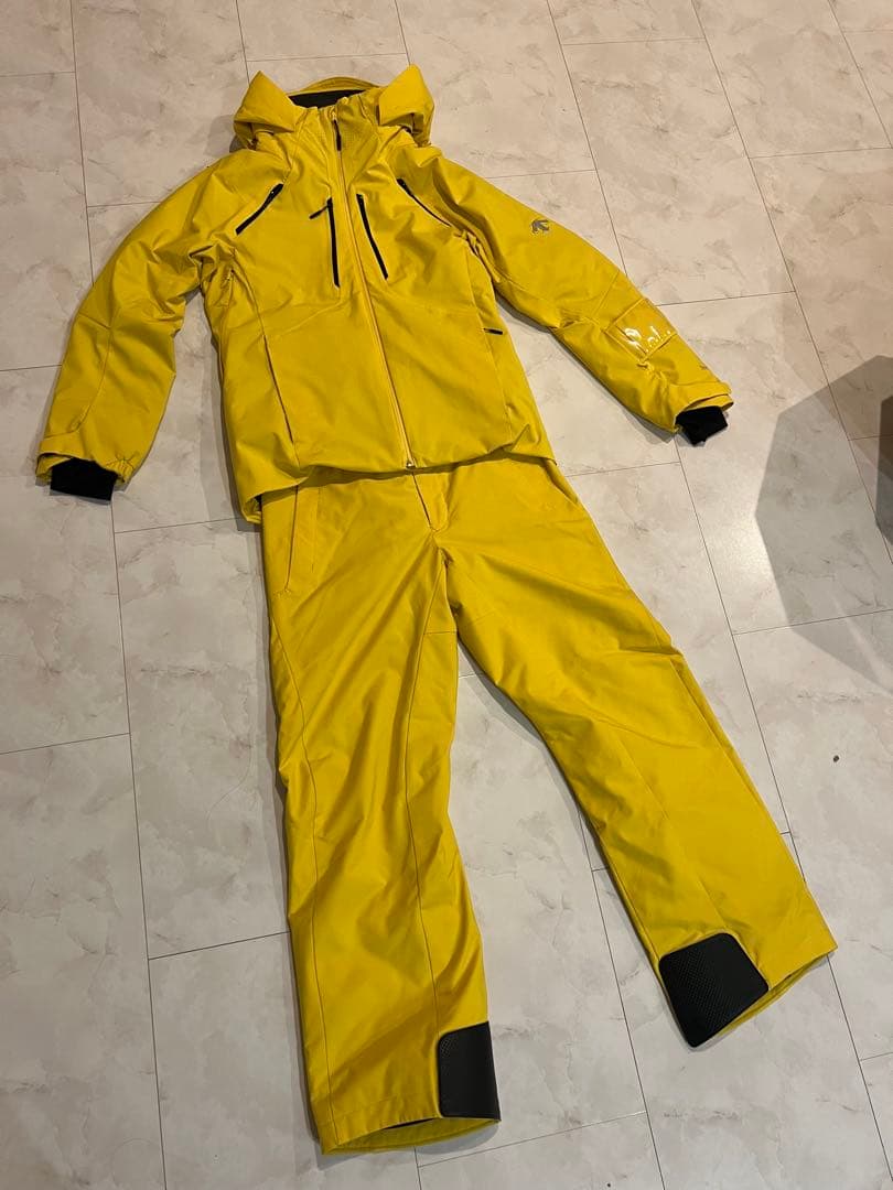 デサント　スキーウェア　上下セット　Ｌsize