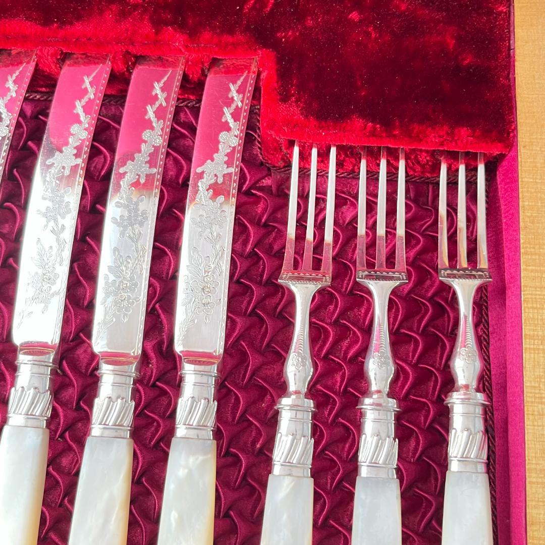 【英国】【白蝶貝】デザートセットナイフ/フォーク 12本 木製装飾ケース