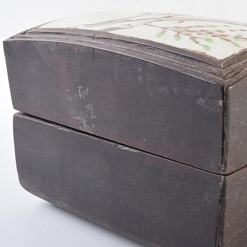 中国　粉彩　梅蝶文飾り　木製　収納箱　宝石箱　C　R7579