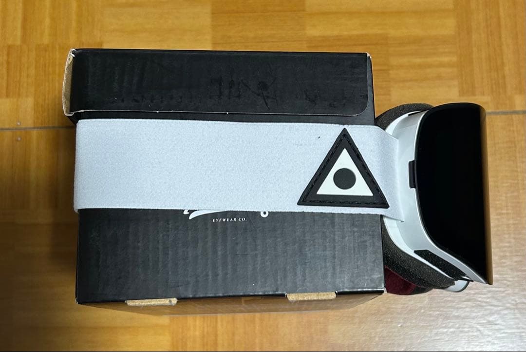 新品未使用ASHBURY SONIC WHITE TRIANGLEスペアレンズ付