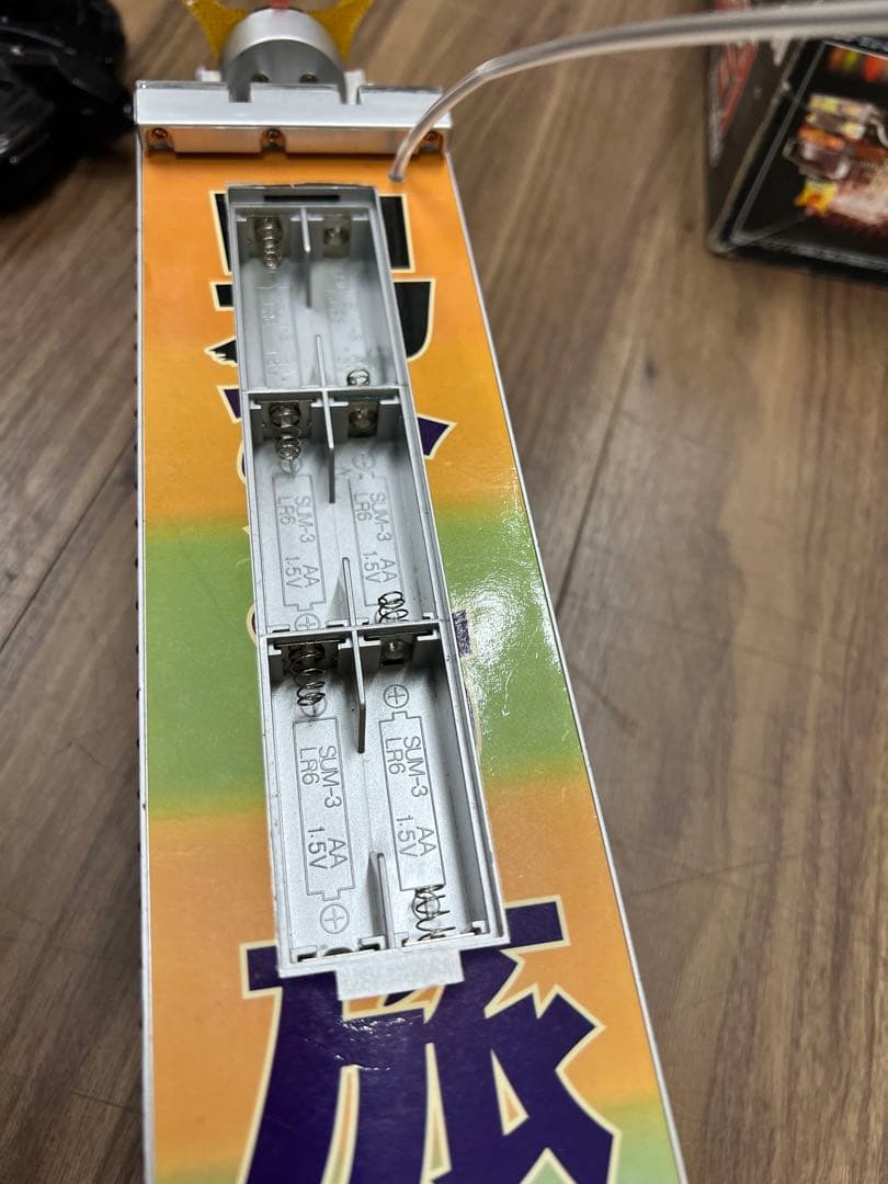 ☆訳あり☆　1/32 バンダイ RC トラック野郎 男一匹桃次郎