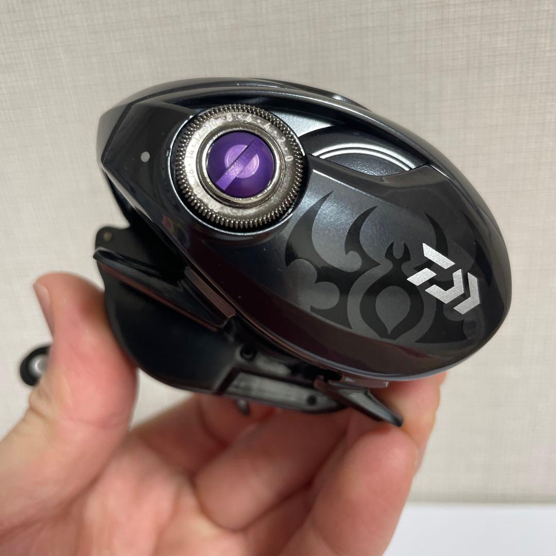 20タトゥーラSV TW 103XH　ベイトリール　ジリオン　スティーズ