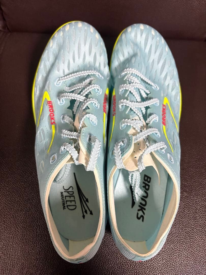 新品未使用 27.5cm BROOKS ELMN8 7