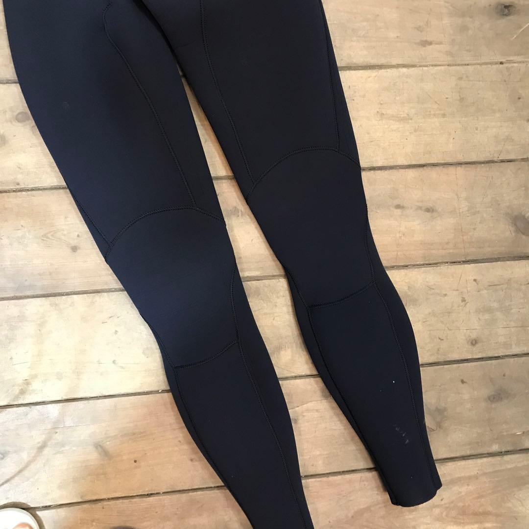 ROXY フルスーツ ブラック/マルチカラーMLオーダー品定価¥49,500