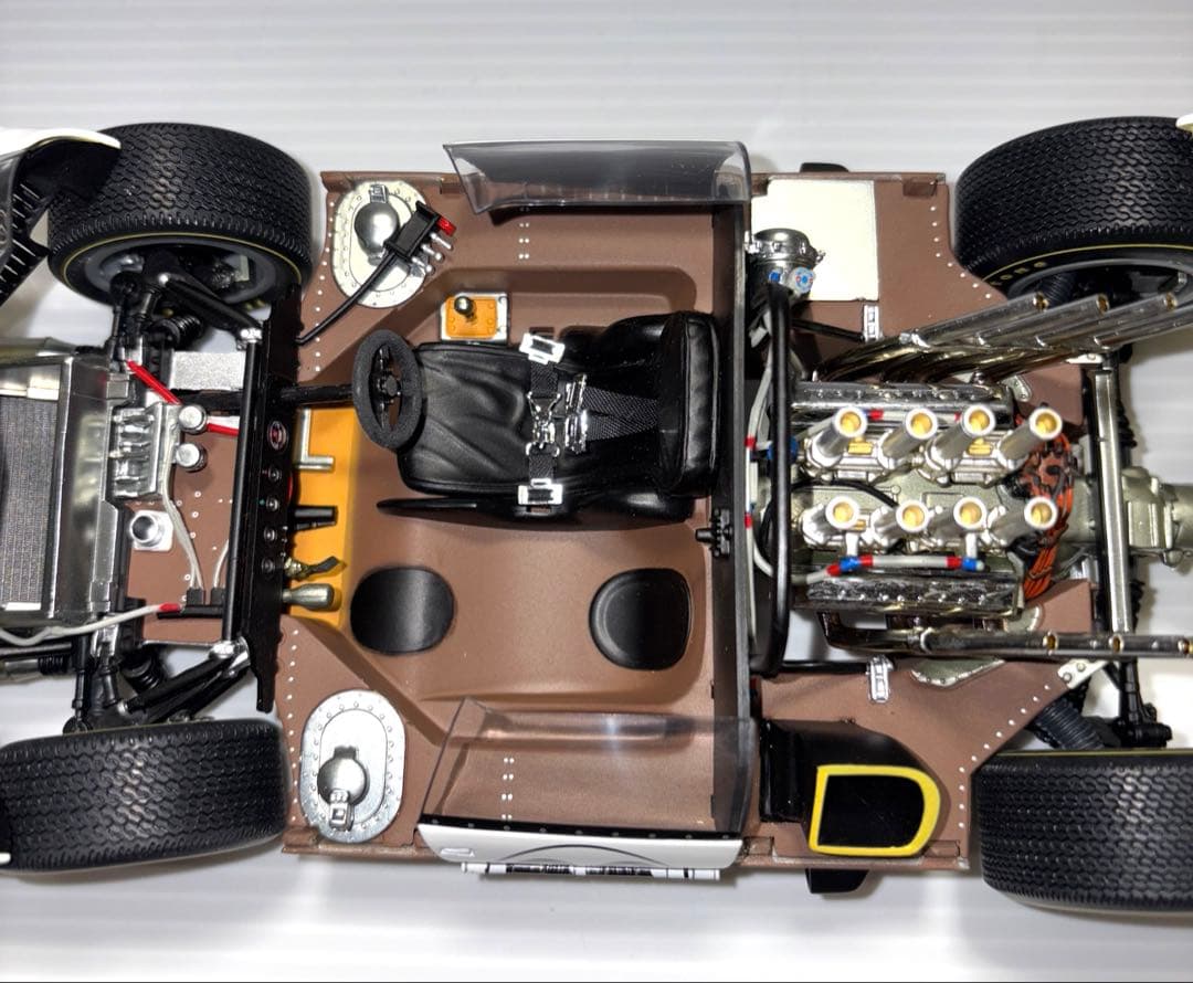 オートアート シャパラル2 スポーツレーサー 1/18