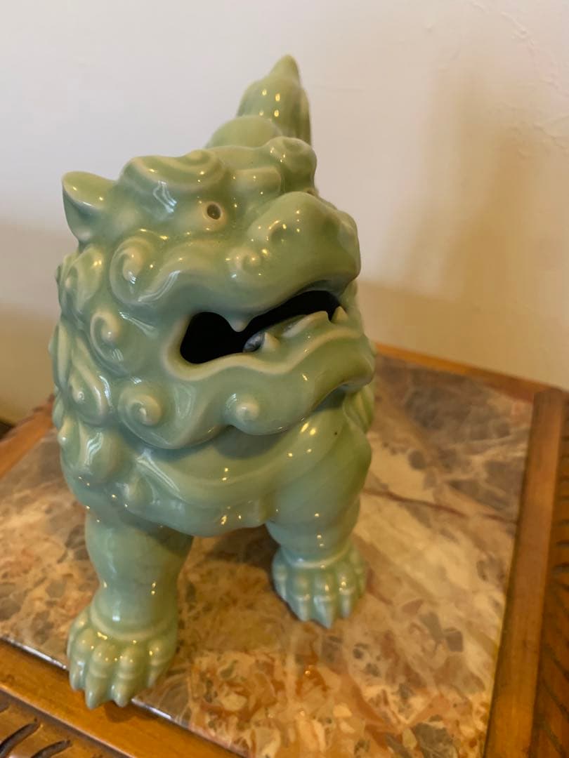 青磁　唐獅子　艶々　獅子　魔除け　厄除け