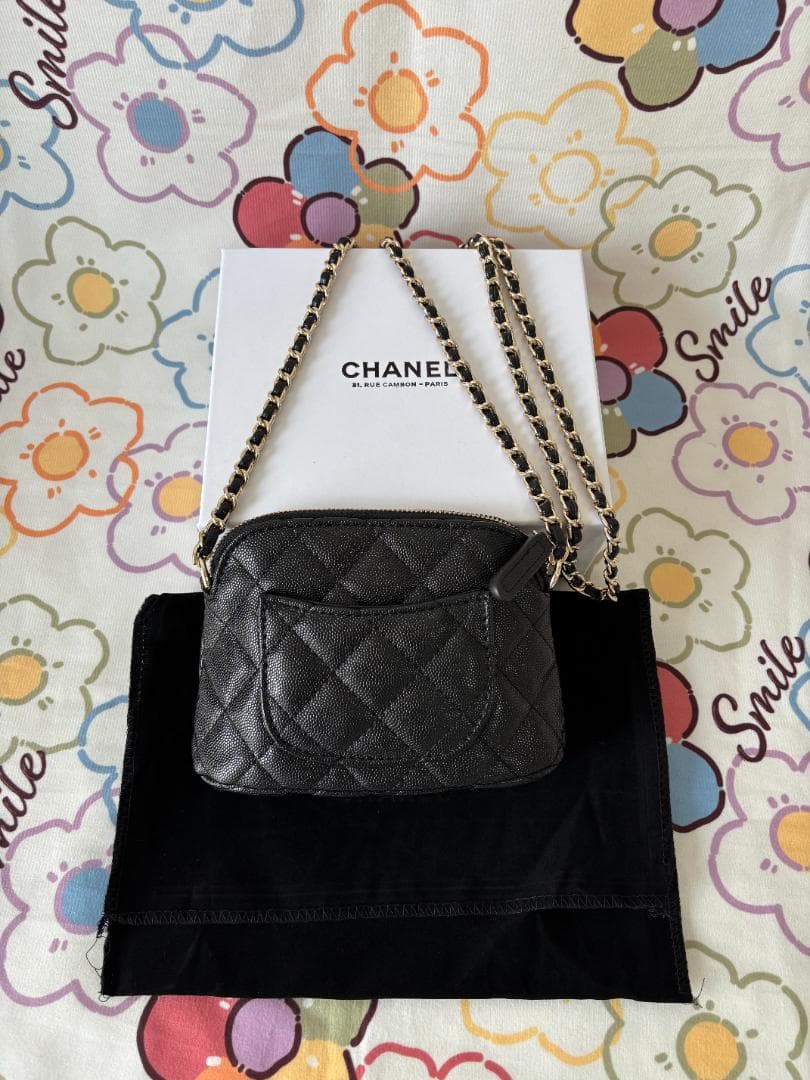 自家保管！シェル型 ブラック ショルダーバッグ