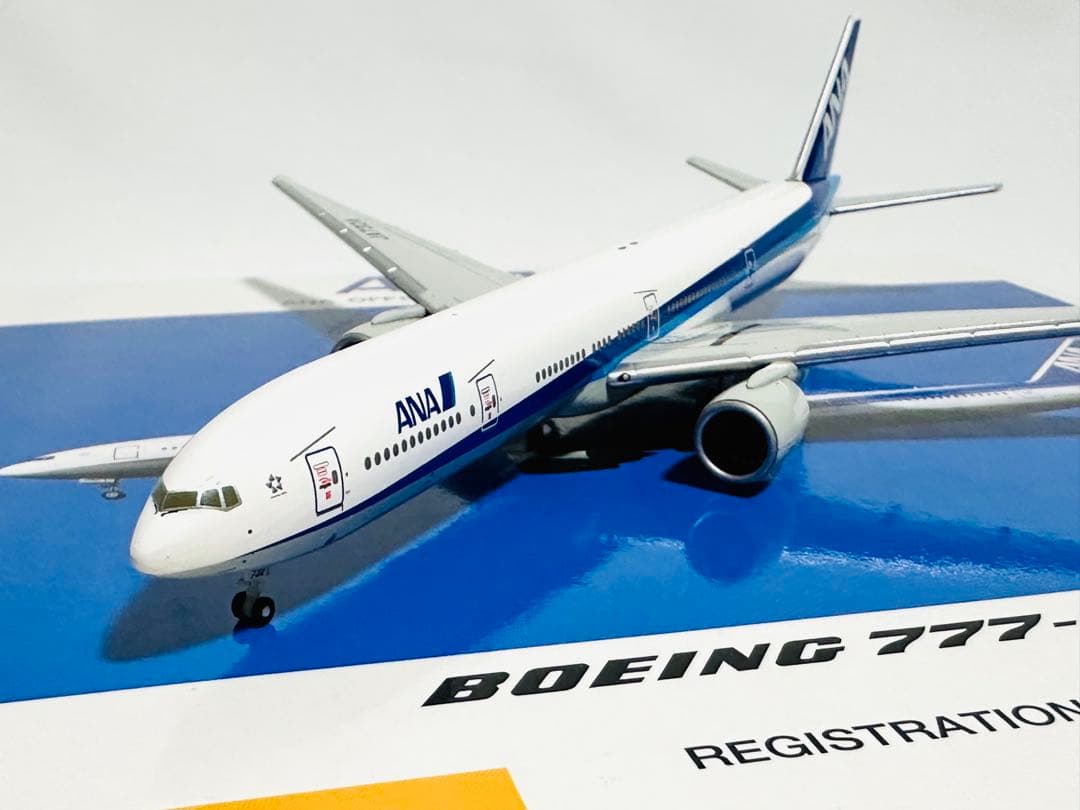 全日空商事 1/400 ANA 777-300ER NH40013