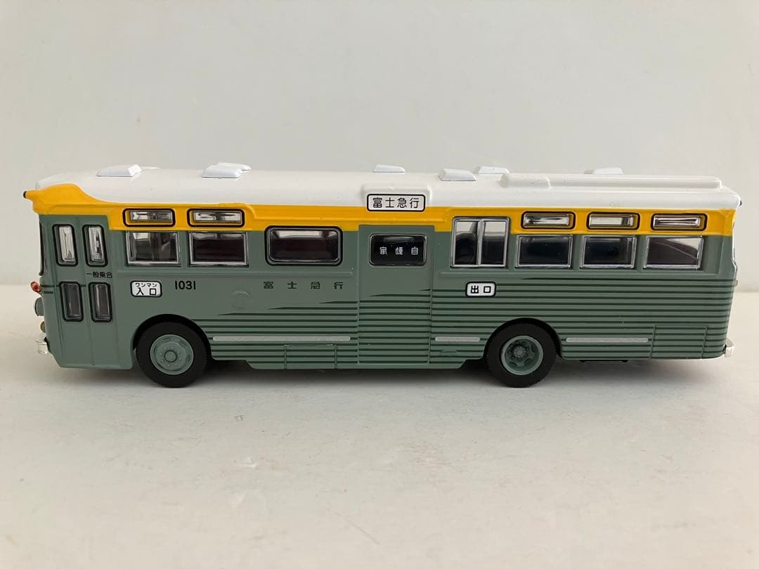トミカ リミテッドビンテージ 日野RB10型パス 京王、広島、富士急行3台