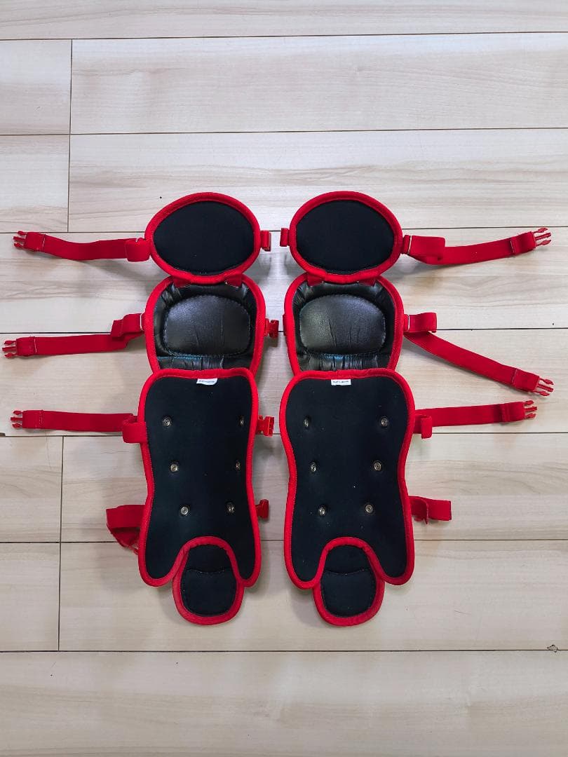 スラッガー　キャッチャー防具　1回のみ使用　レガース　少年