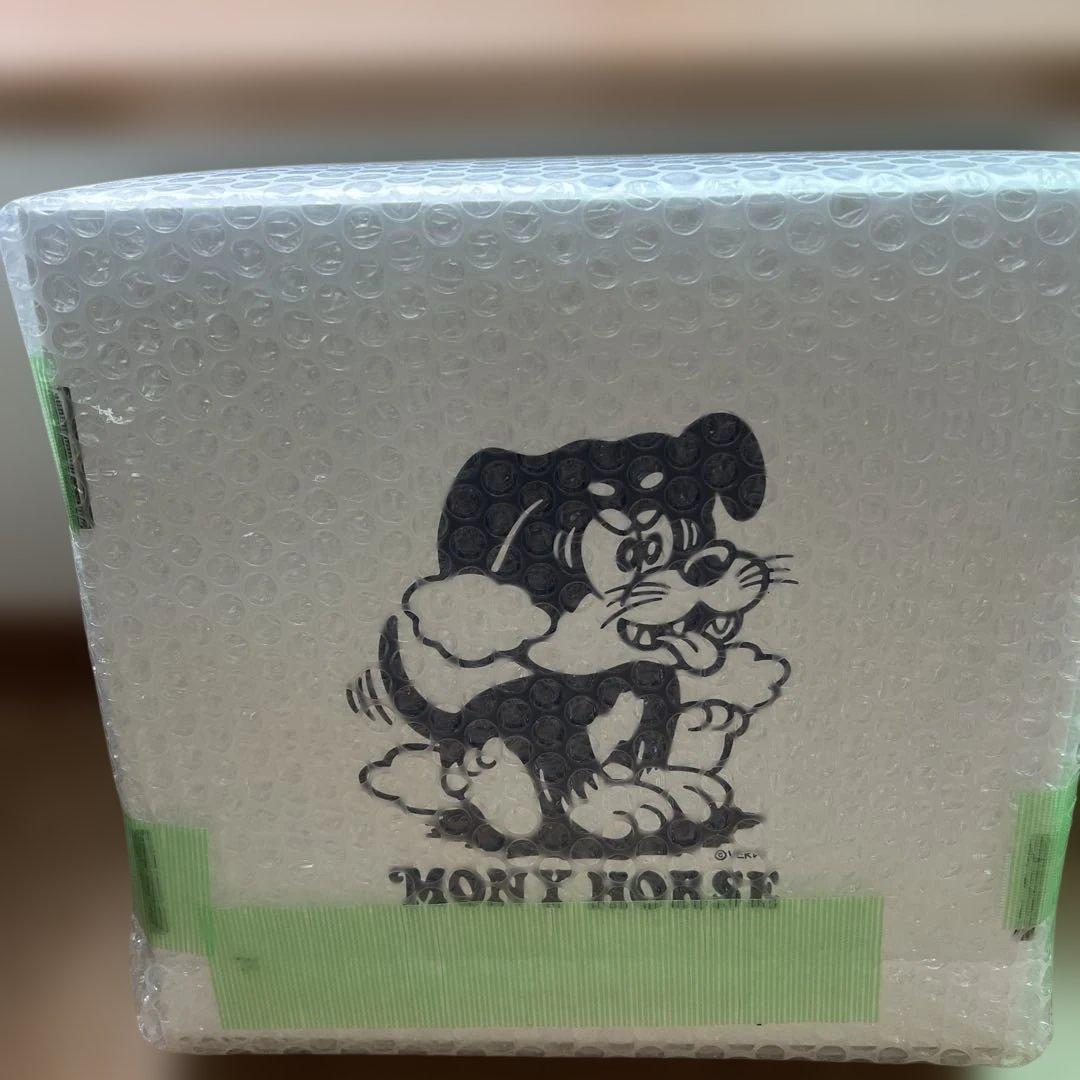 monyhorse × VERDY GIFT BOX