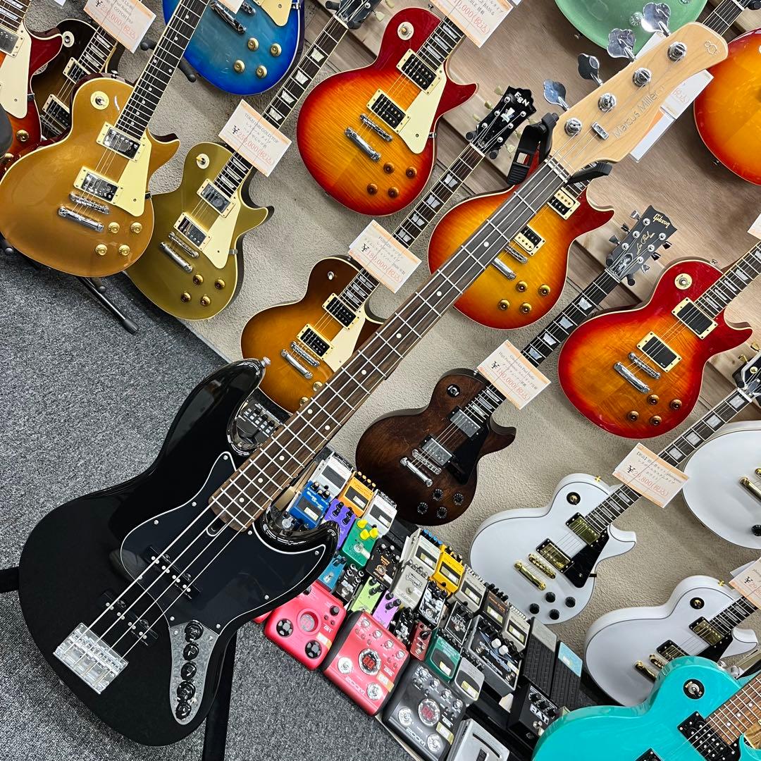 【9V電2個+ストラップ込11361Sire Marcus Miller V3