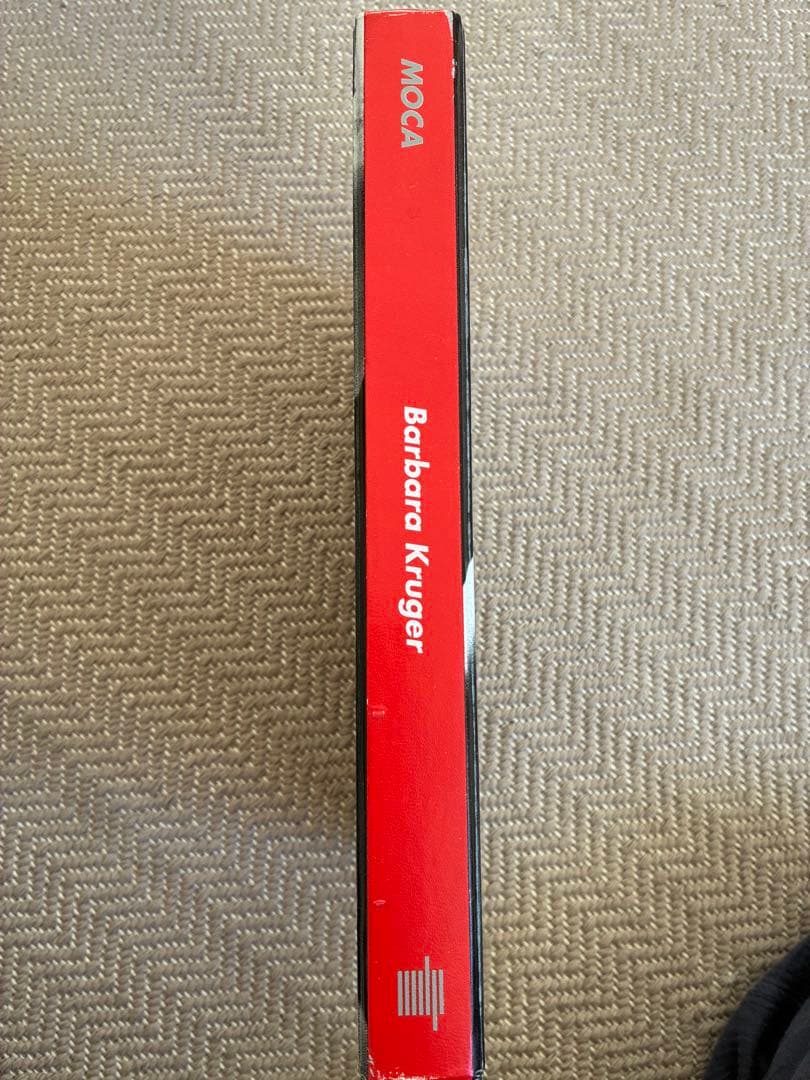 アート・デザイン・音楽 Barbara Kruger Thinking of you