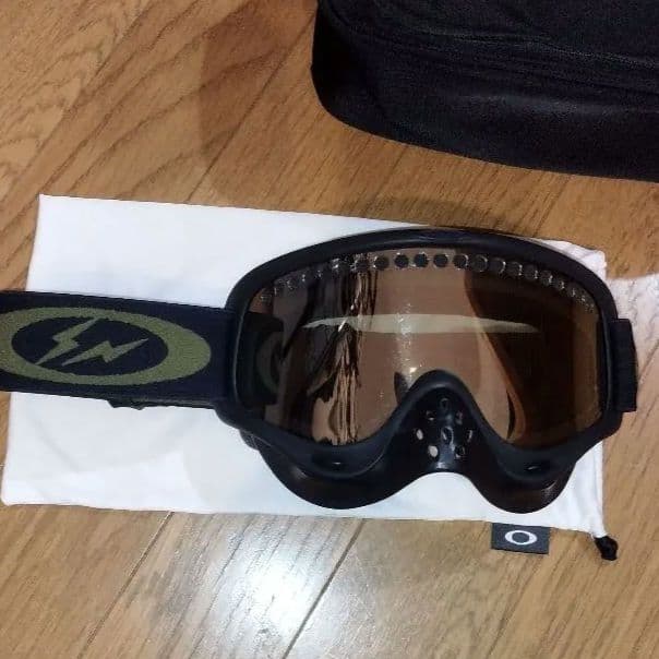 Fragment Design x OAKLEY オークリー ゴーグル
