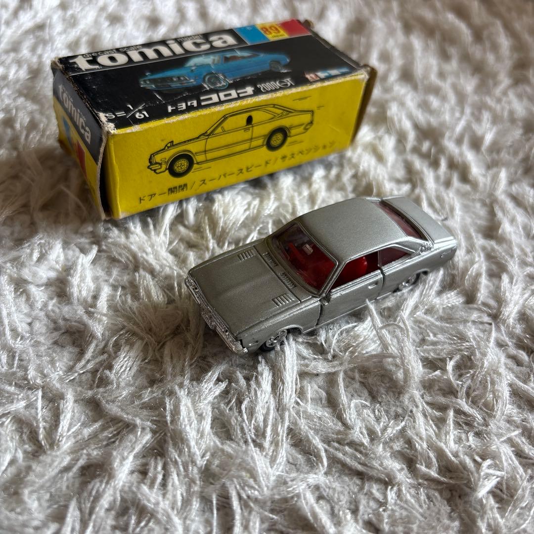 トミカ黒箱89　トヨタ　コロナ　2000GT シルバー