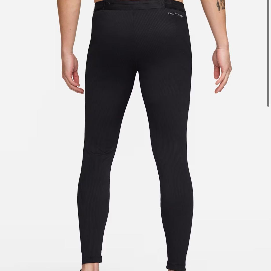 ナイキ　エアロスイフトタイツ　サイズS