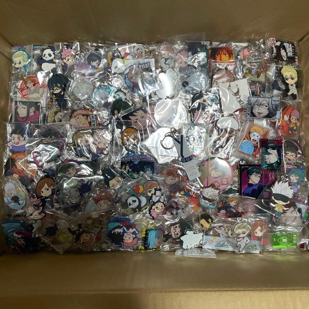 アニメ キャラクターグッズ 大量 缶バッジ アクリルスタンド まとめ売り　希少品