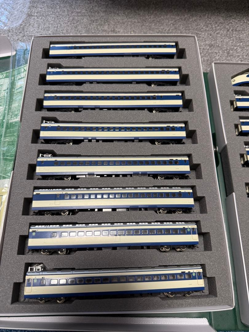 Nゲージ 東海道・山陽新幹線0系2000番台 16両編成　フル編成　KATO