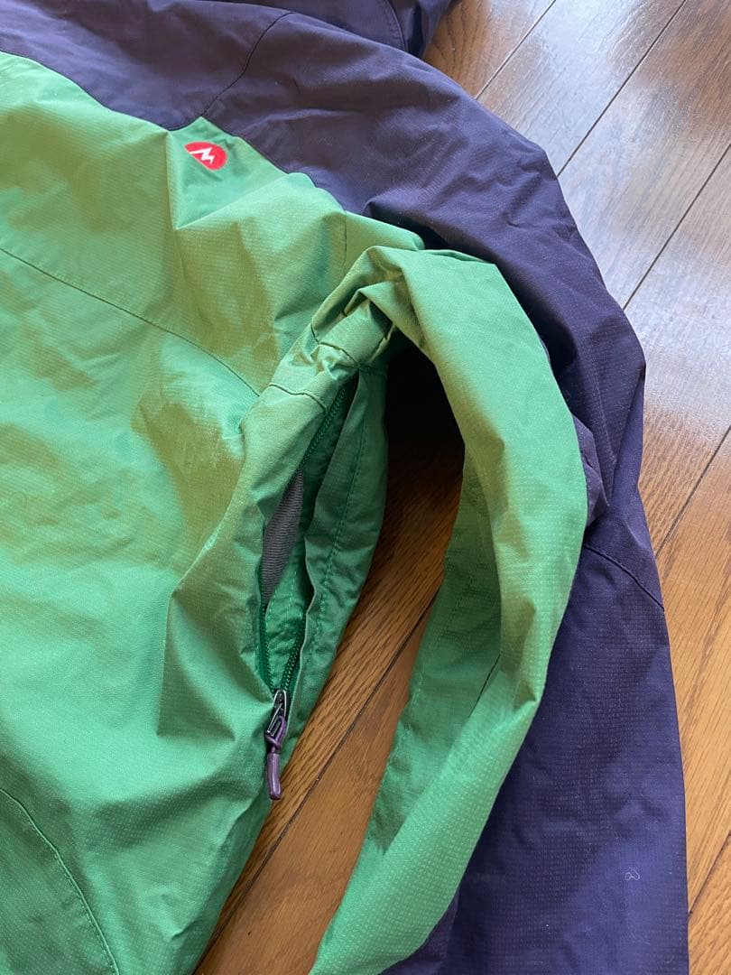 Marmot ジャケット　斜めファスナー Mサイズ　スキー・スノーボードに