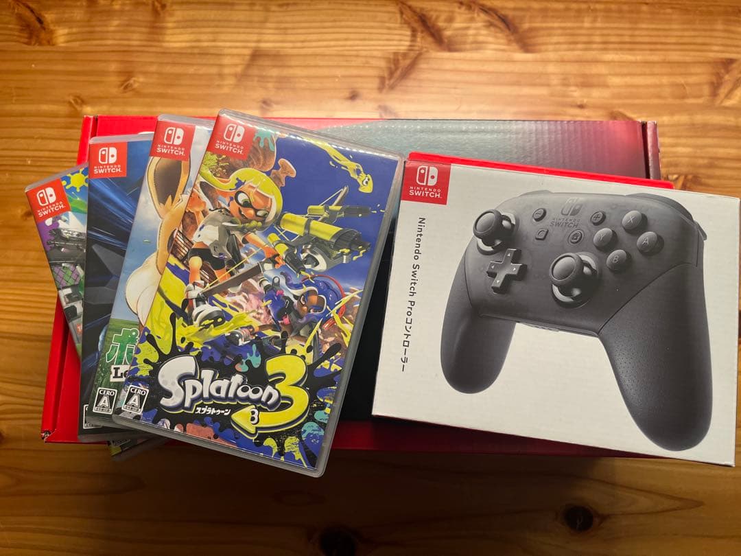 【美品】Nintendo Switch 本体+ソフト5本+プロコン