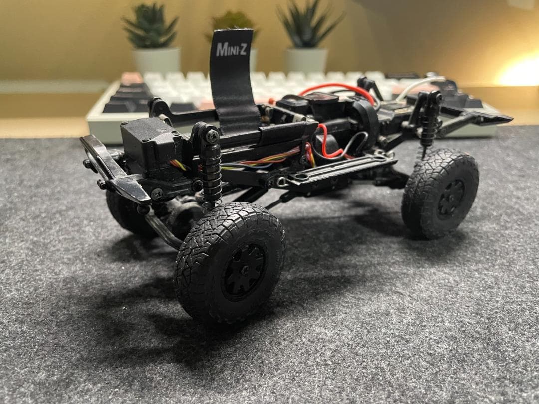 京商 ミニッツ 4×4 ハイラックスサーフ 4runner（ボディ加工品）