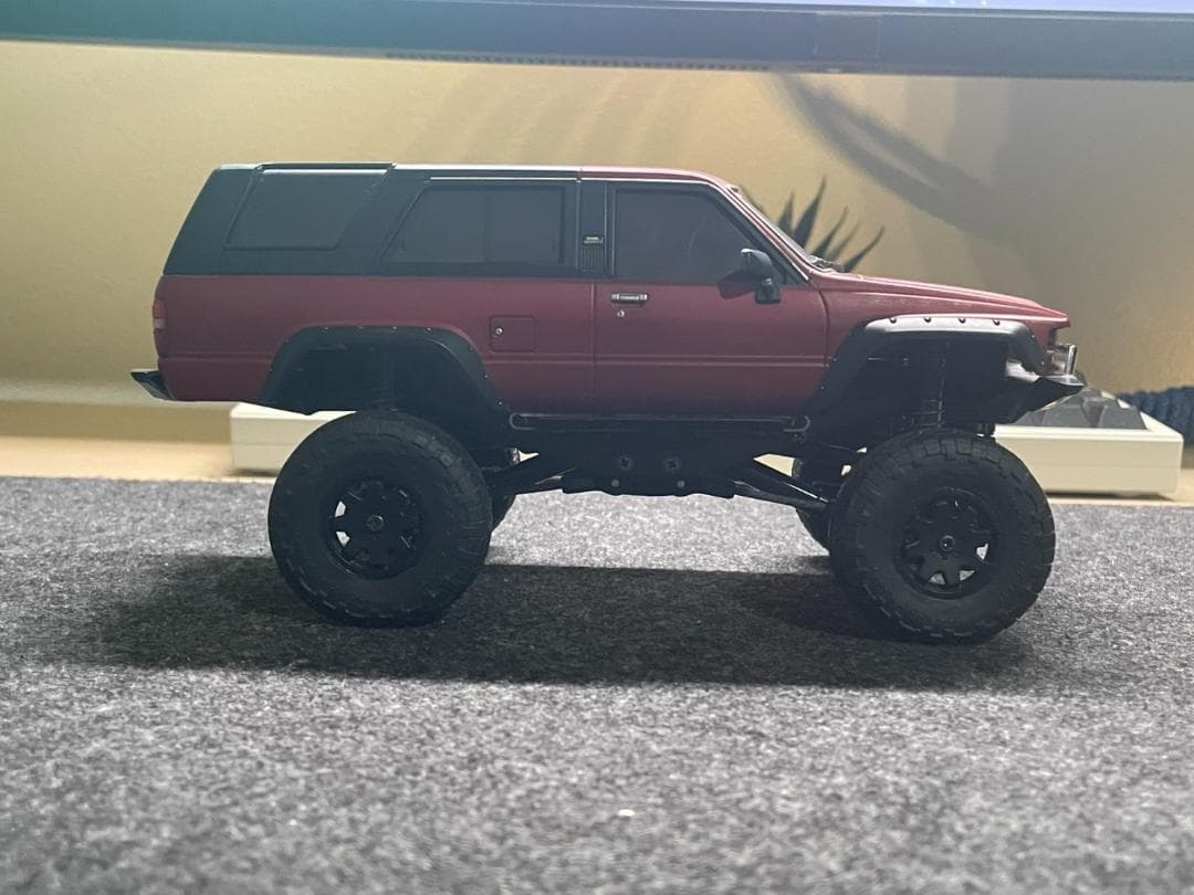京商 ミニッツ 4×4 ハイラックスサーフ 4runner（ボディ加工品）