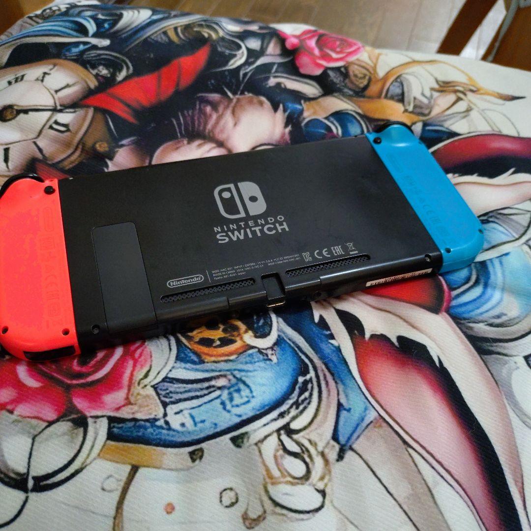 Nintendo Switch本体　スイッチ本体　青赤ジョイコン