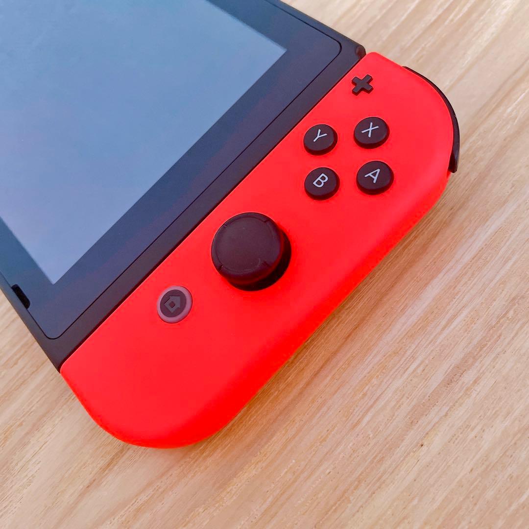 【未使用に近い】 2024年モデル Nintendo Switch 本体 赤青