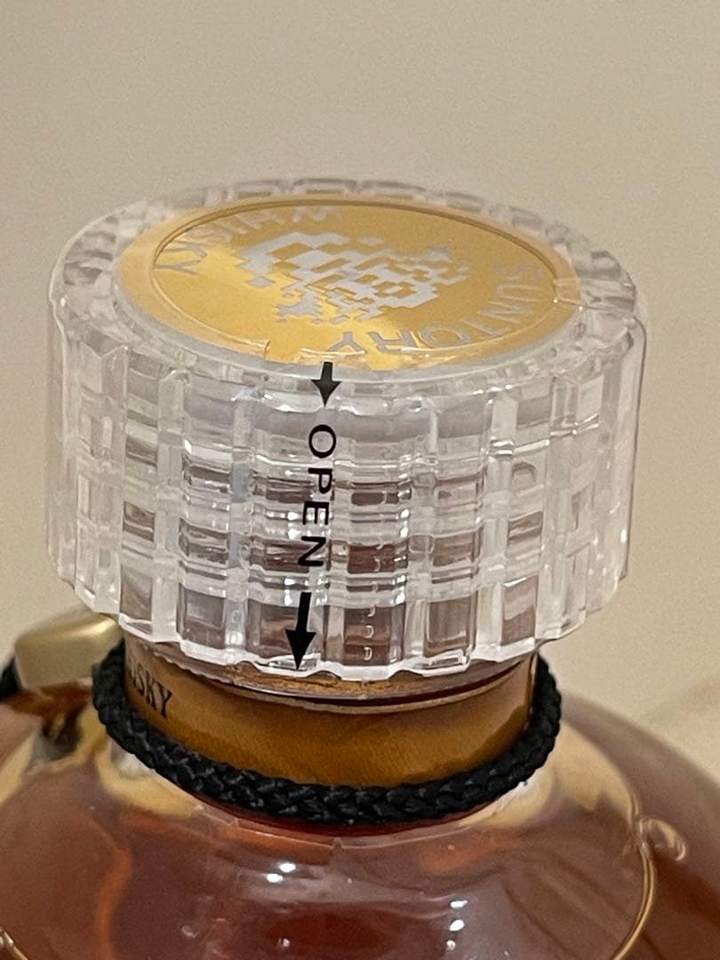 サントリー　ウイスキー　響17年180ml