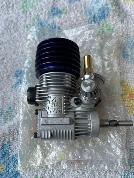 ラジコンエンジン　OSエンジン12TGとマフラーセット