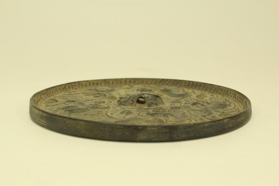 中国美術 古鏡 獣紋鏡 直径13.5cm(ZE404)