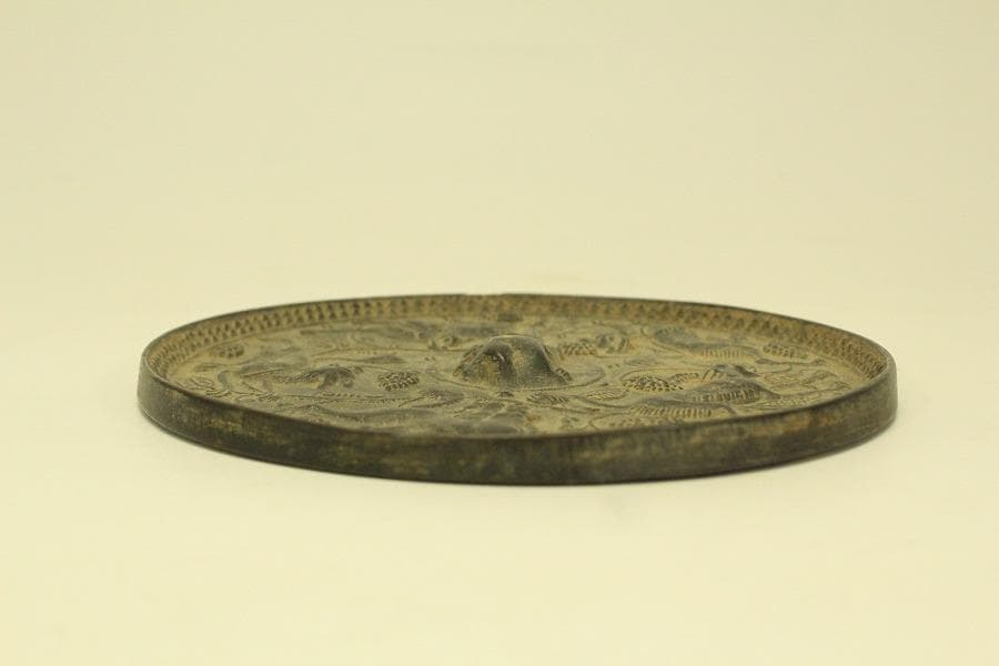中国美術 古鏡 獣紋鏡 直径13.5cm(ZE404)