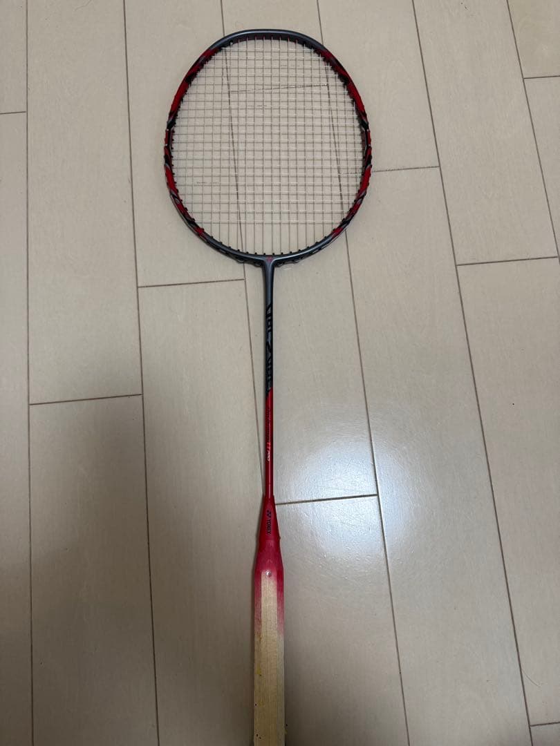 バドミントンラケット レッド ブラック 4U1-2713