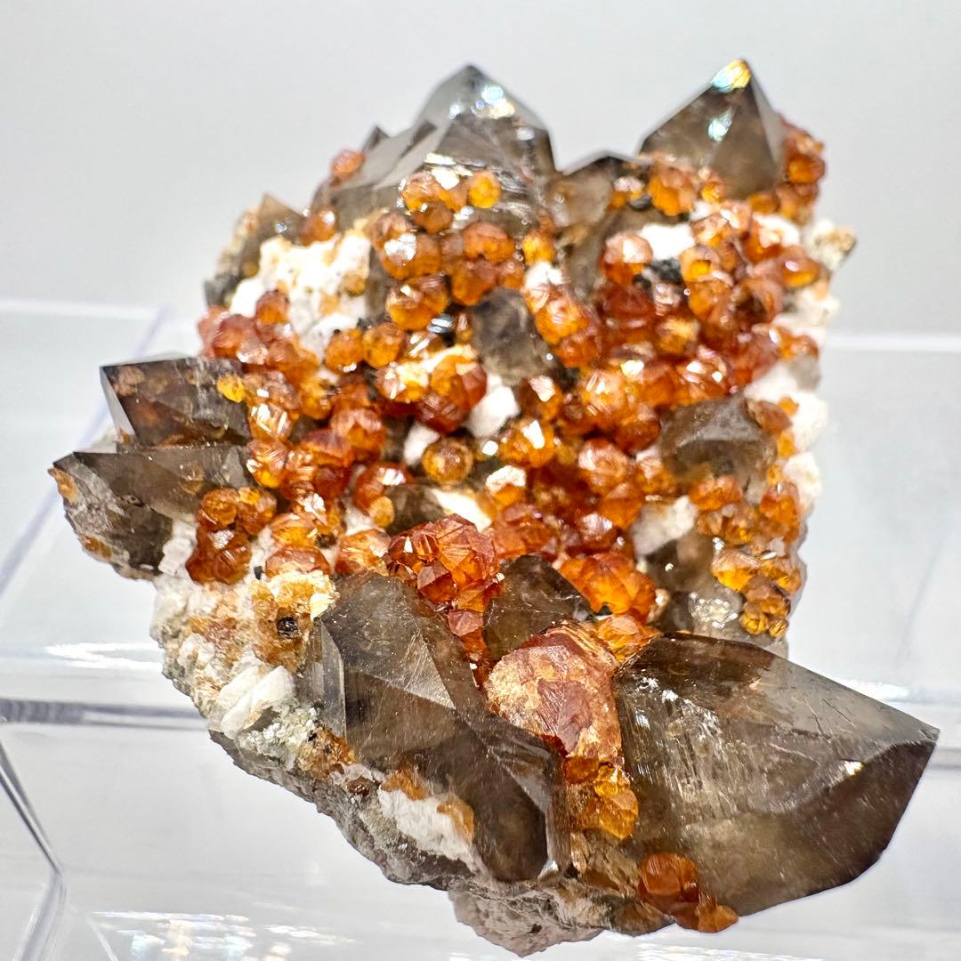 555 中国福建省産　ガーネット&スモーキークォーツ