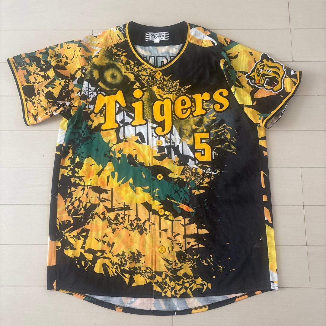 阪神タイガース　ウル虎の夏2022レプリカユニフォームＬ＆応援Ｔシャツセット