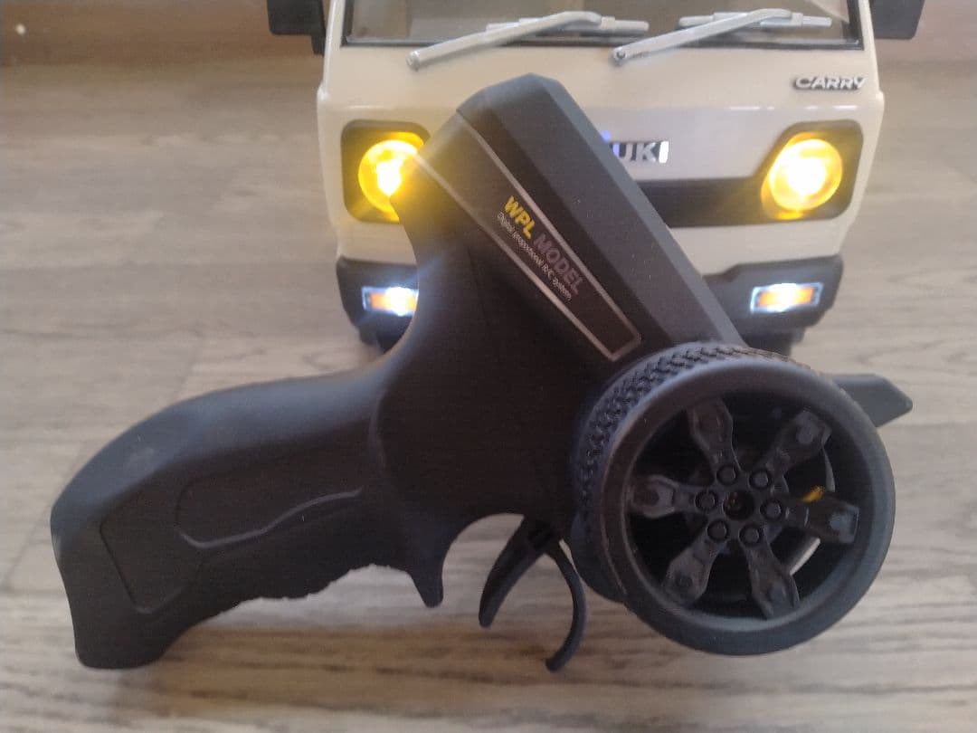 WPLスズキキャリー軽トラドリフトラジコン　RCカー