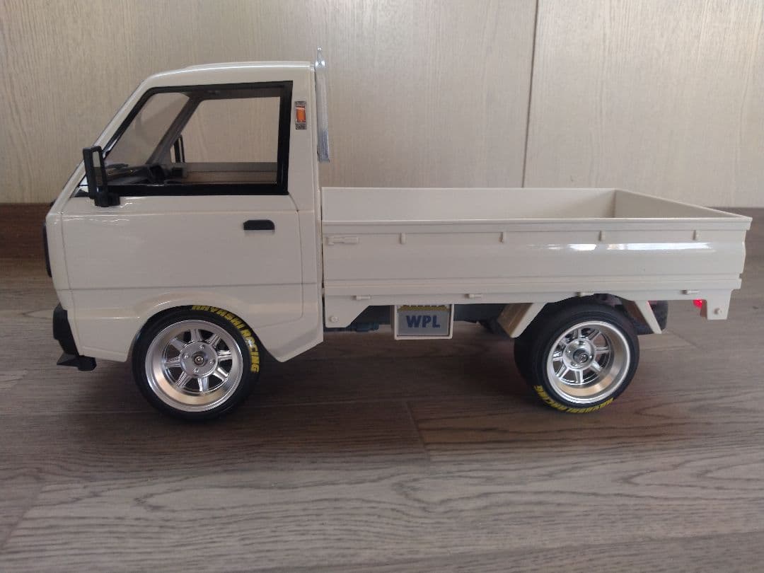WPLスズキキャリー軽トラドリフトラジコン　RCカー