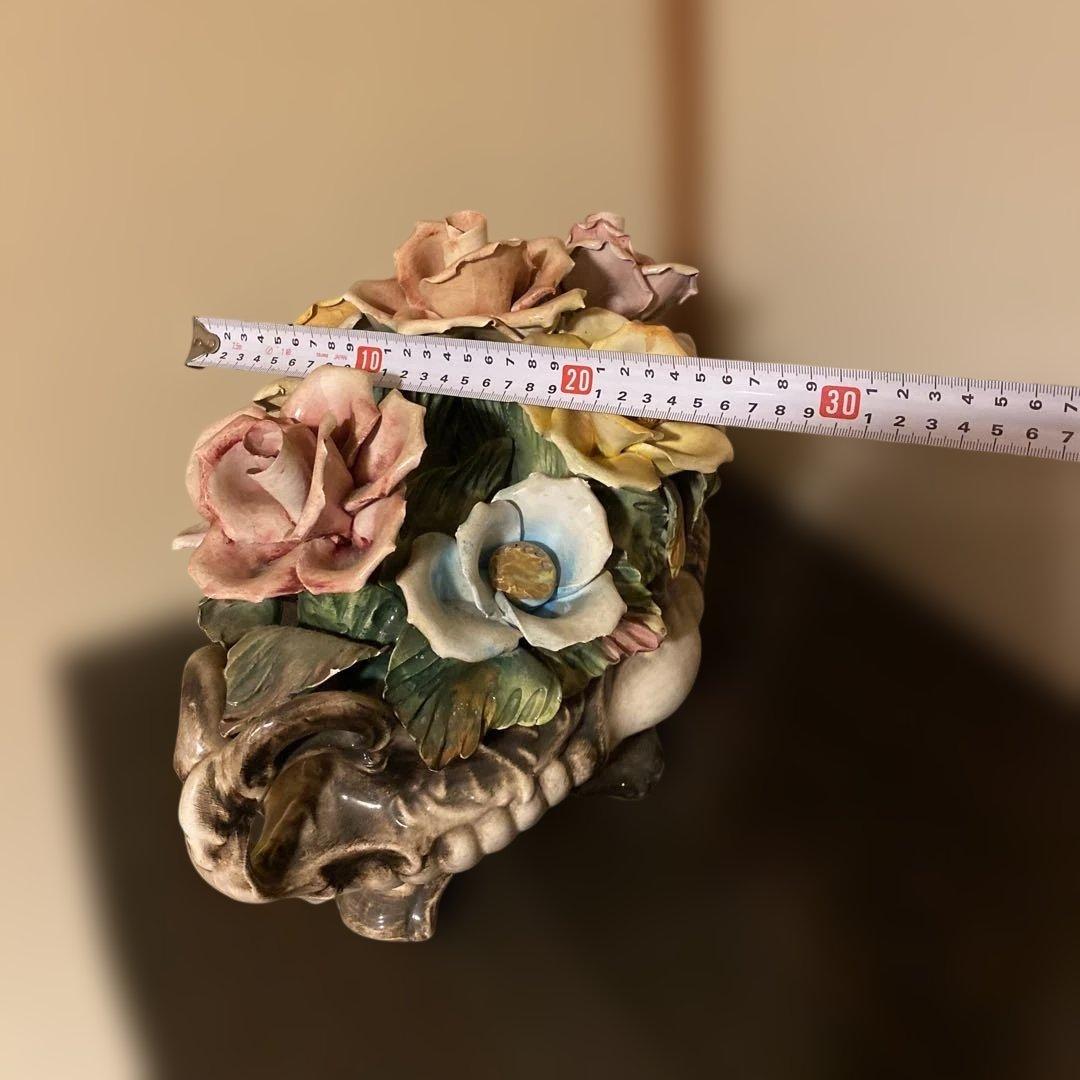 アンティーク　イタリア陶花の置物