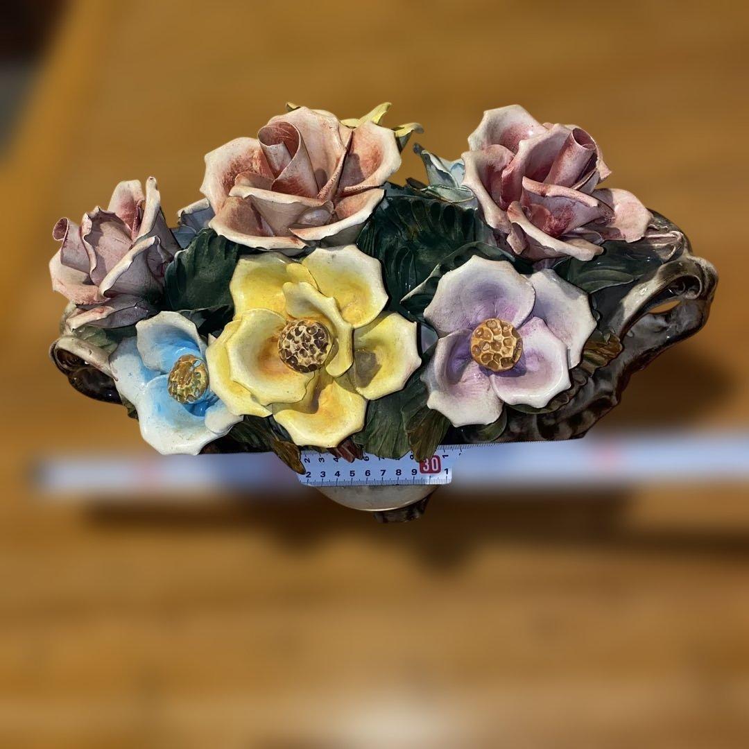 アンティーク　イタリア陶花の置物