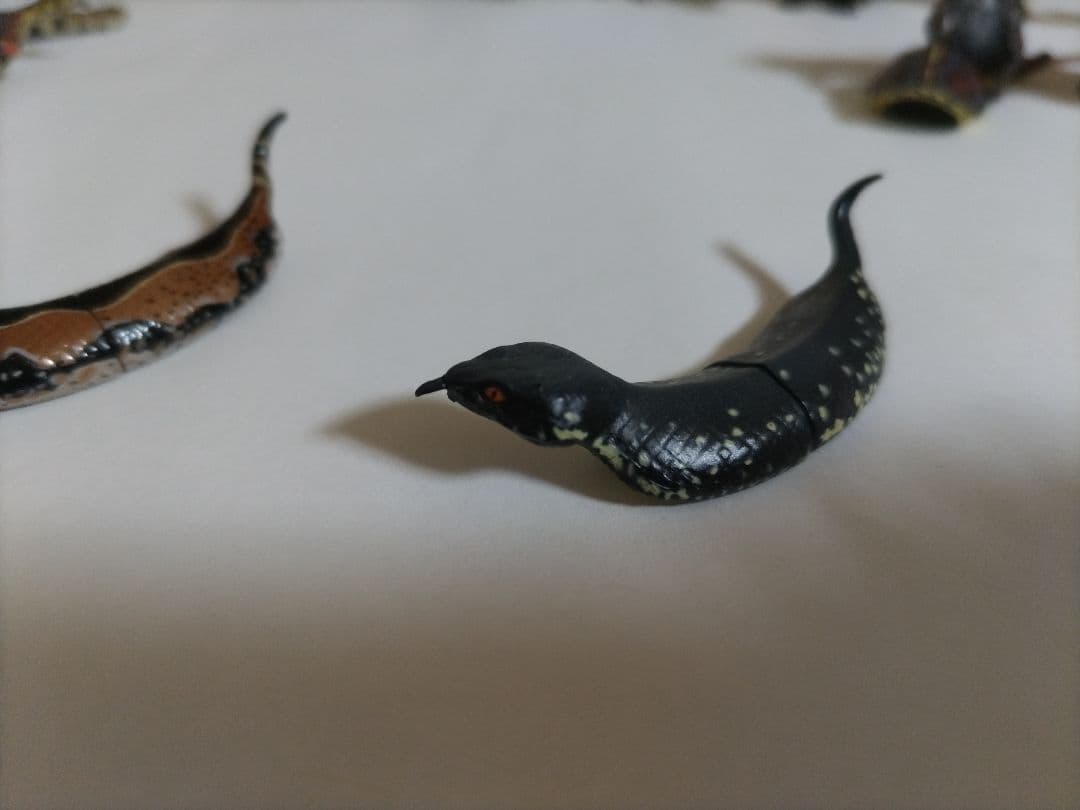 クリスマス特価!海洋堂チョコエッグ日本の動物第1弾〜4弾6弾ツチノコなど!