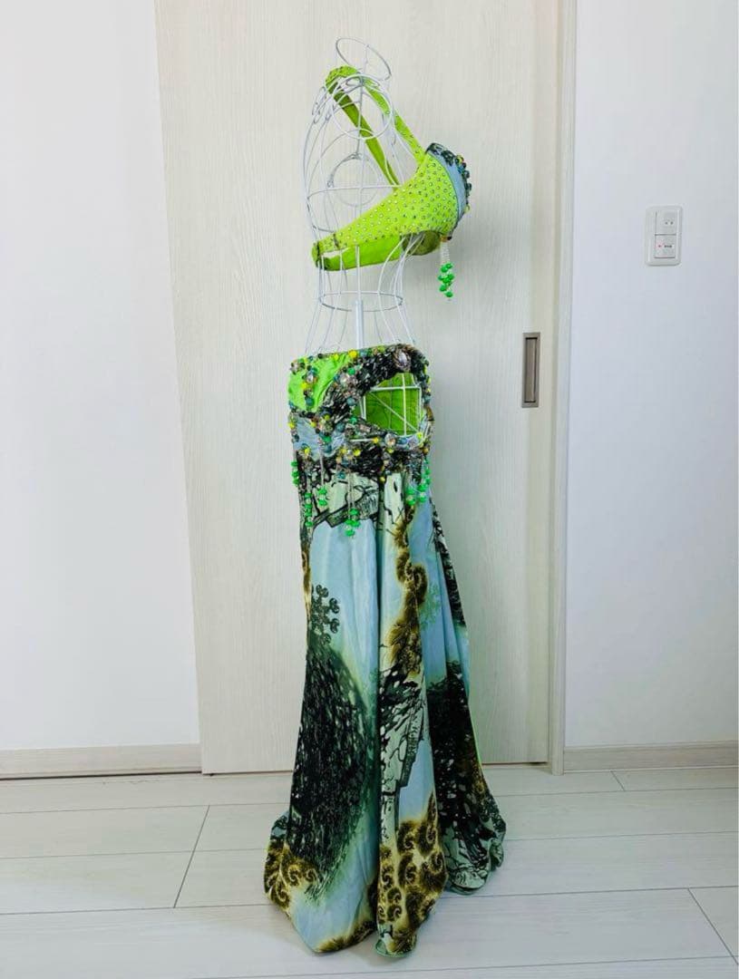 Hanan（ハナン）ベリーダンス 衣装 黄緑 柄あり