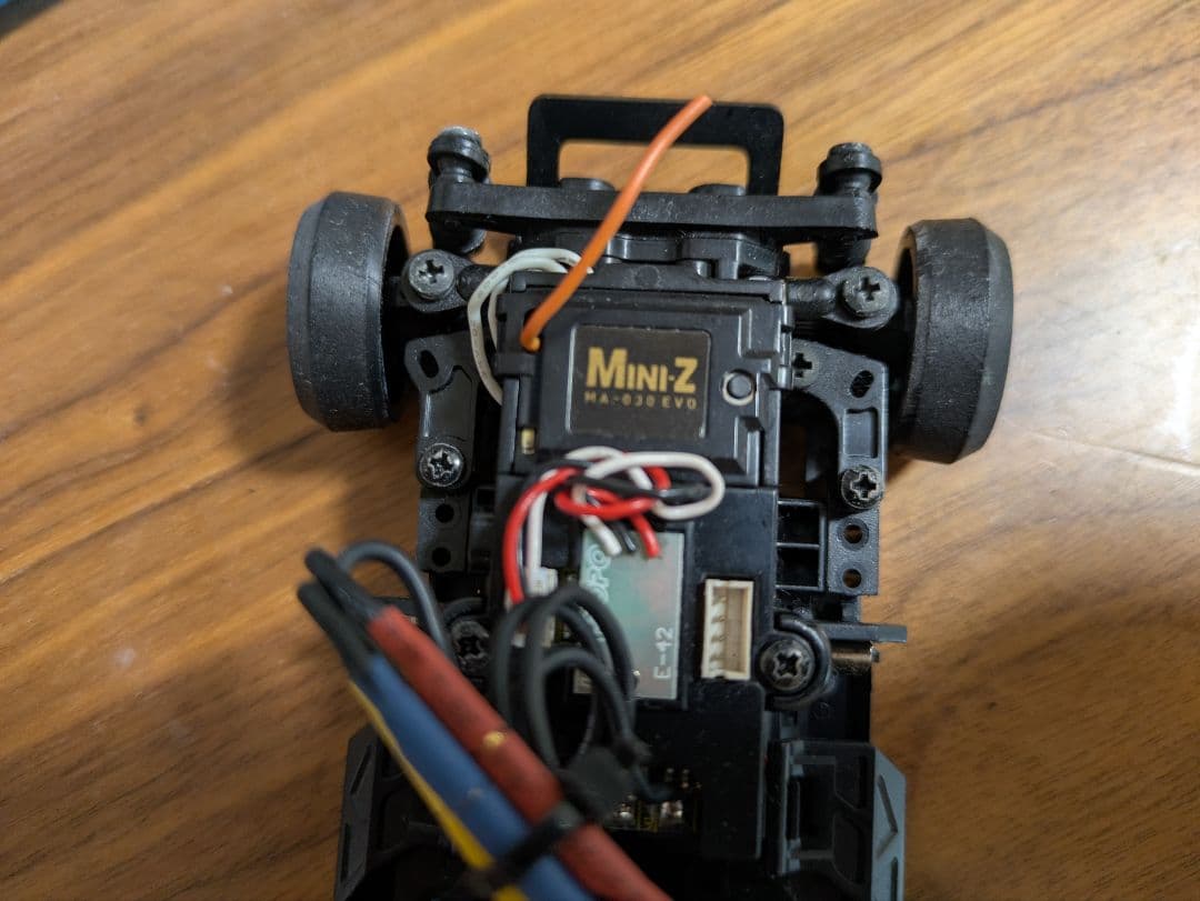 KYOSHO Mini-z MA-030-evo フタバ受信機、ジャイロ付属