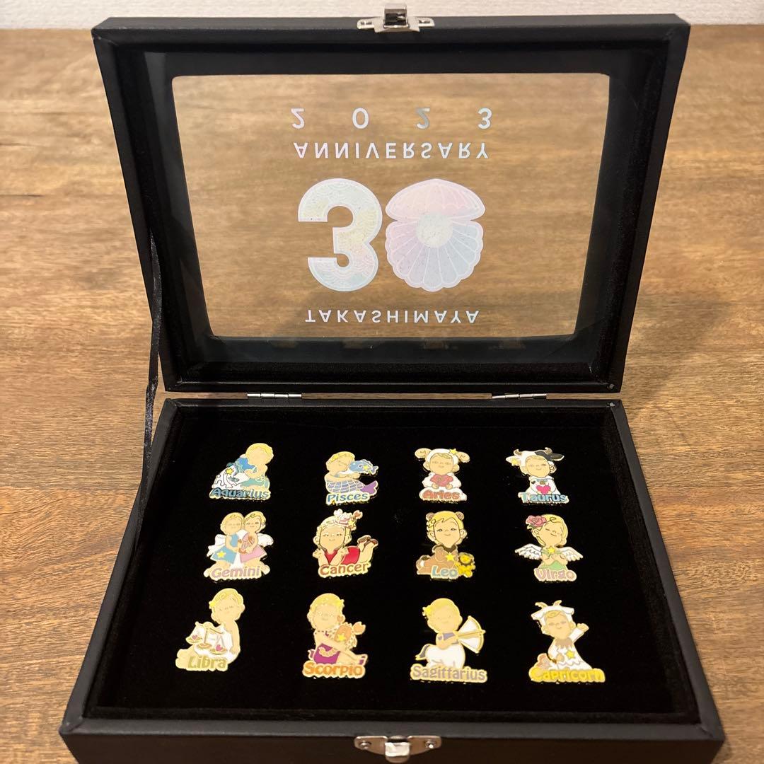 【希少】髙島屋シンガポールローズちゃん星座ピンバッジ（2023年） 30周年記念